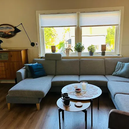 Koselig Hus I I Lofoten Med Elbil-lader *