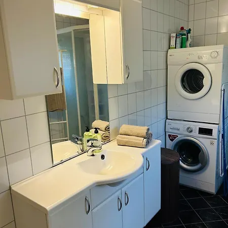 Koselig Hus I I Lofoten Med Elbil-lader Feriehus