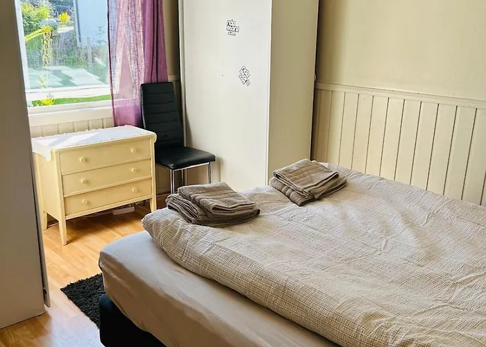 Koselig Hus I I Lofoten Med Elbil-lader Сasa de vacaciones