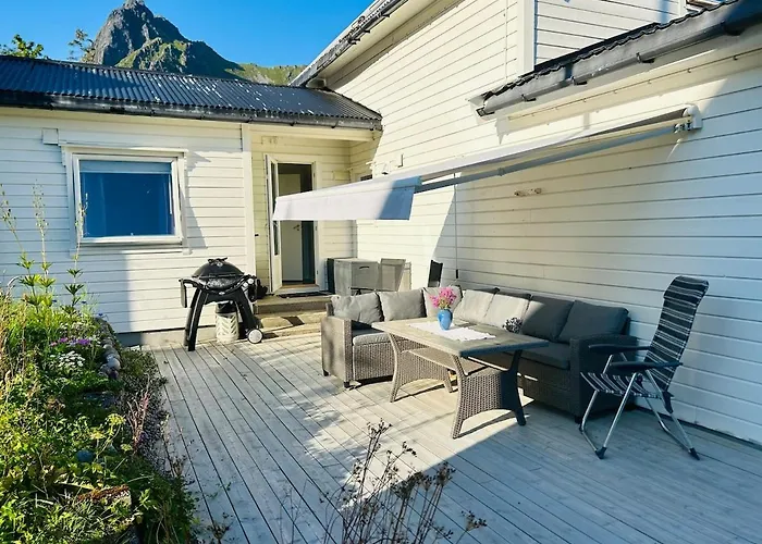 Сasa de vacaciones Koselig Hus I I Lofoten Med Elbil-lader Svolvær